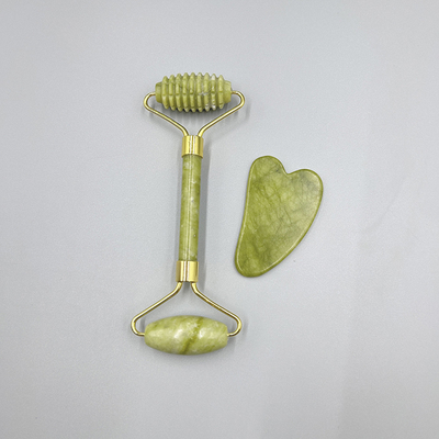 OEM/ODM Rose Quartz Jade Roller Yüz Taşı Masaj Masası Serum Yağı ve Gunsha ile